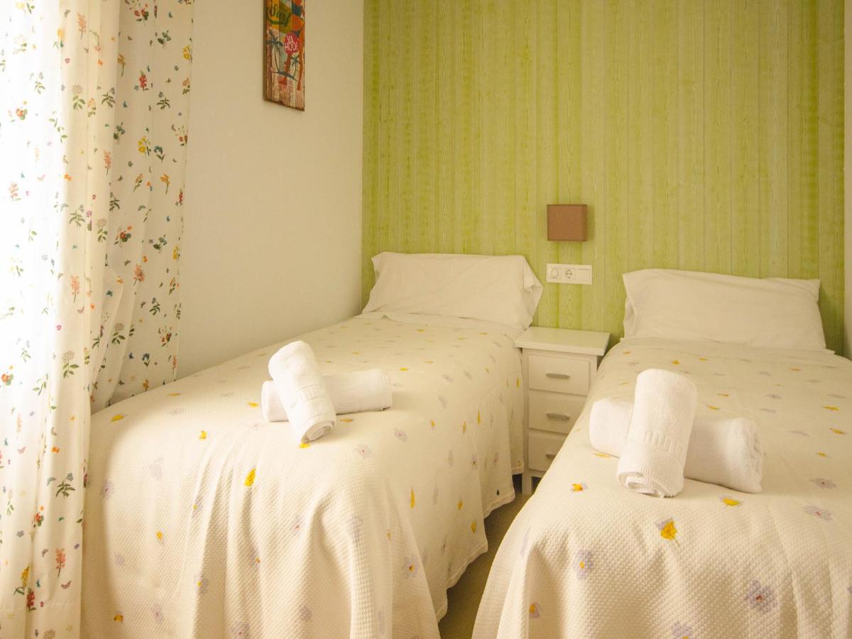 Bungalow Sergio Estepona Bagian luar foto
