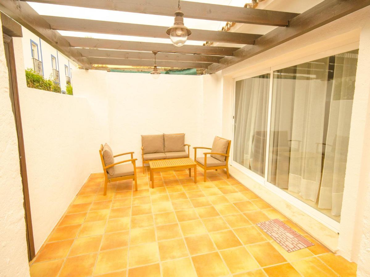 Bungalow Sergio Estepona Bagian luar foto